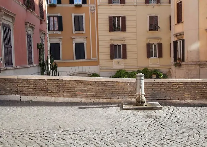 Splendido Appartamento Nel Centro Di Roma, Monti